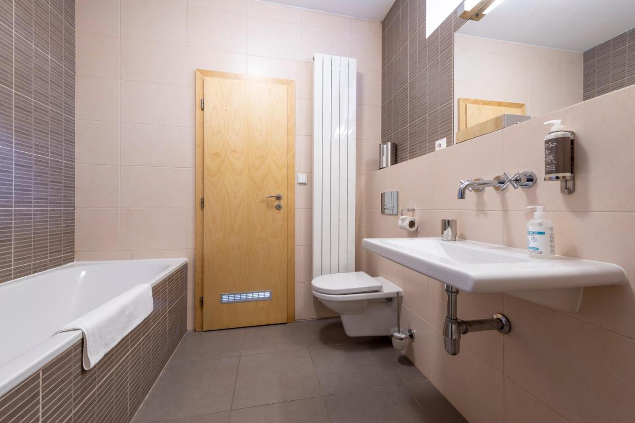 Aparthotel Rezidence Ostrovní Praga Exterior foto